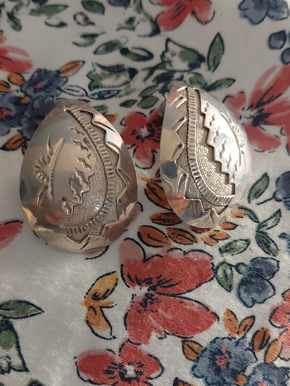 Stamped Sterling Silver Southwestern Oval Clip Earrings - Silver